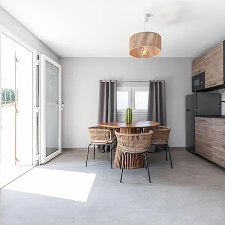 Dom wakacyjny Maisonnette A 400m De La *